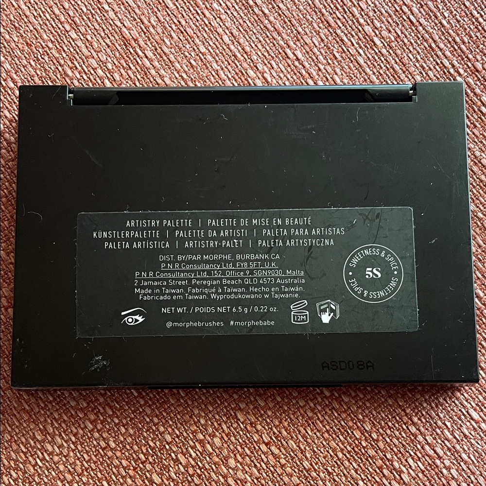 Morphe Eyeshadow Palette - Black Finish